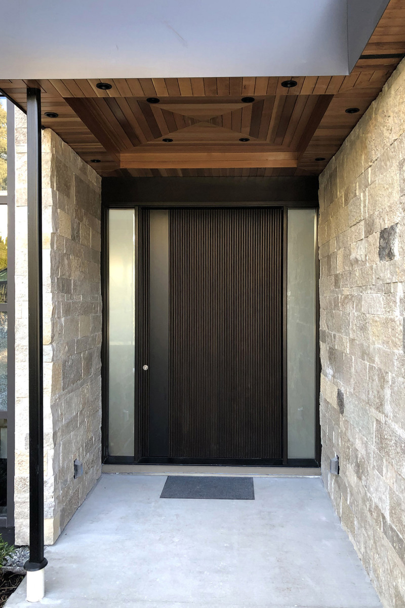 Ribbed_Exterior_SDS_Door_Unit_With_Metal_Strip